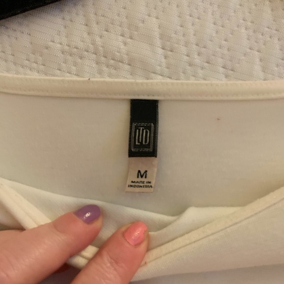 Top - Picture 2 of 3